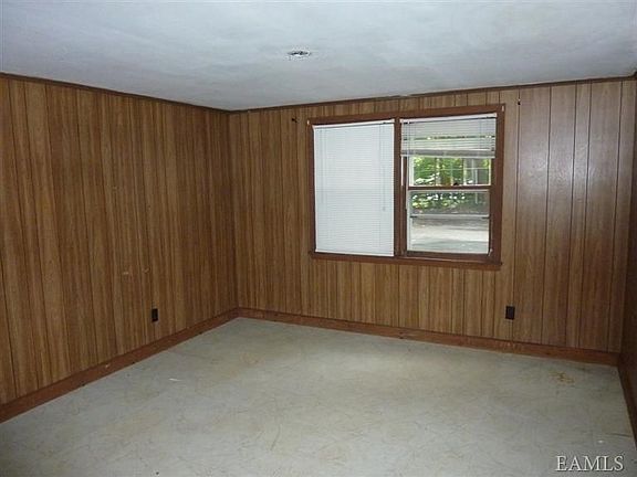 4th image of 24 Harmon St