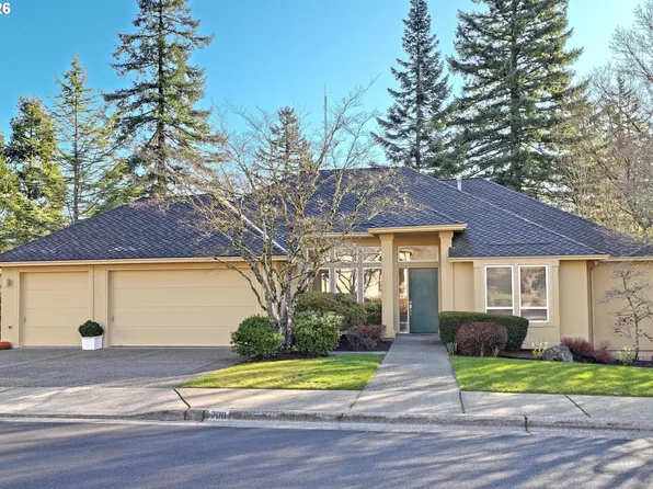 700 SW 67th Pl, Portland, OR 97225