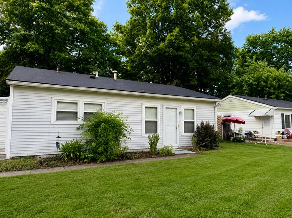 10010 Donau Ln, Louisville, KY 40272