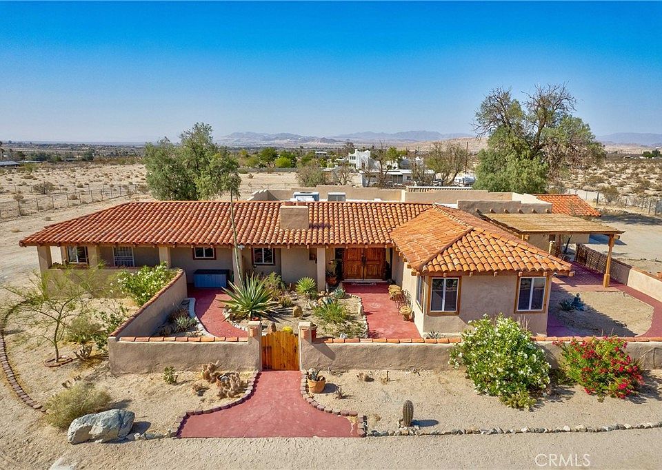 1st image of 74784 Foothill Dr