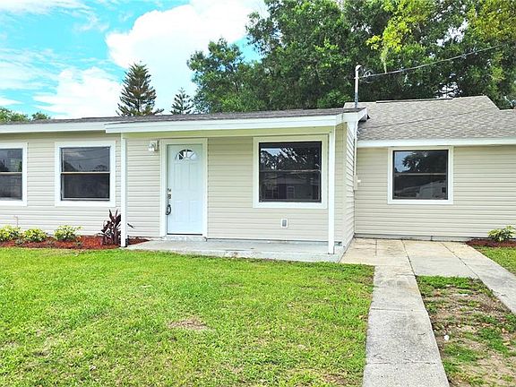 3rd image of 801 NW 5th St