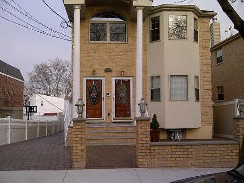 1st image of 2552 Kingsland Ave