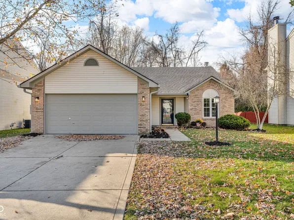 12126 Blue Springs Ln, Fishers, IN 46037