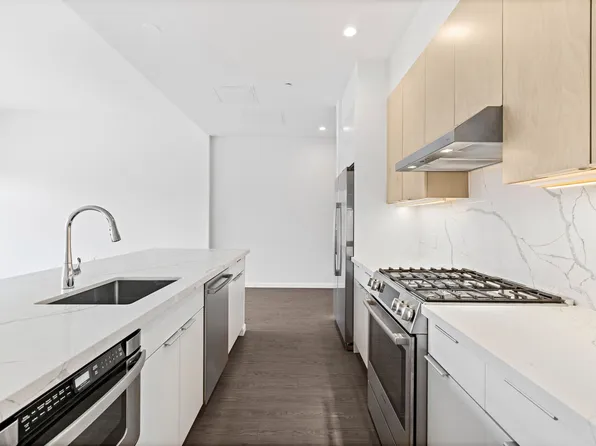 143 Old River Road image 37 of 47