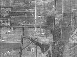 2437 S Borgman Rd, Oak Grove, MO 64075