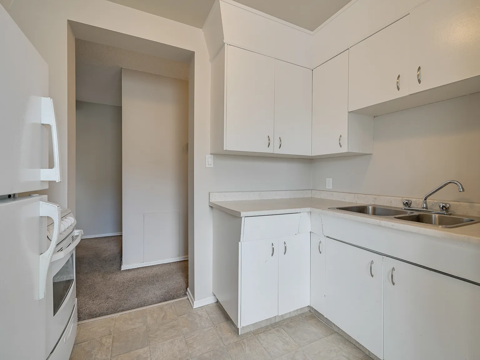 Odessa Apartments — Photo 2
