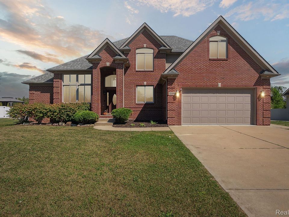 1st image of 8409 Jack Pine Dr