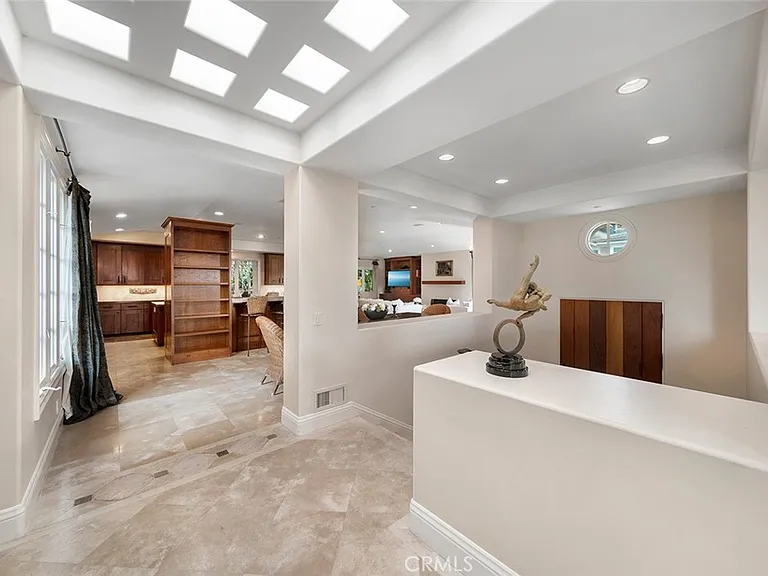 839 Emerald Bay — Photo 32