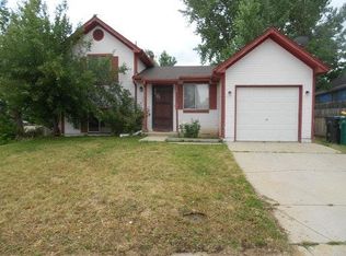 4902 S Rifle Ct, Aurora, CO 80015