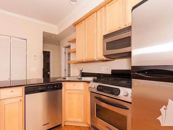 5th image of 3244 N Clifton Ave #W3a