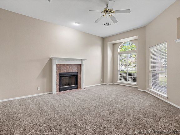 4th image of 10710 E 115th Pl S