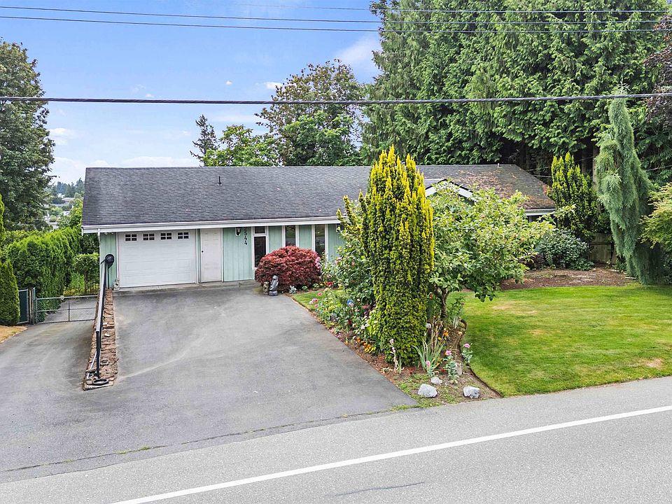 1st image of 2544 Sunnyside Cres