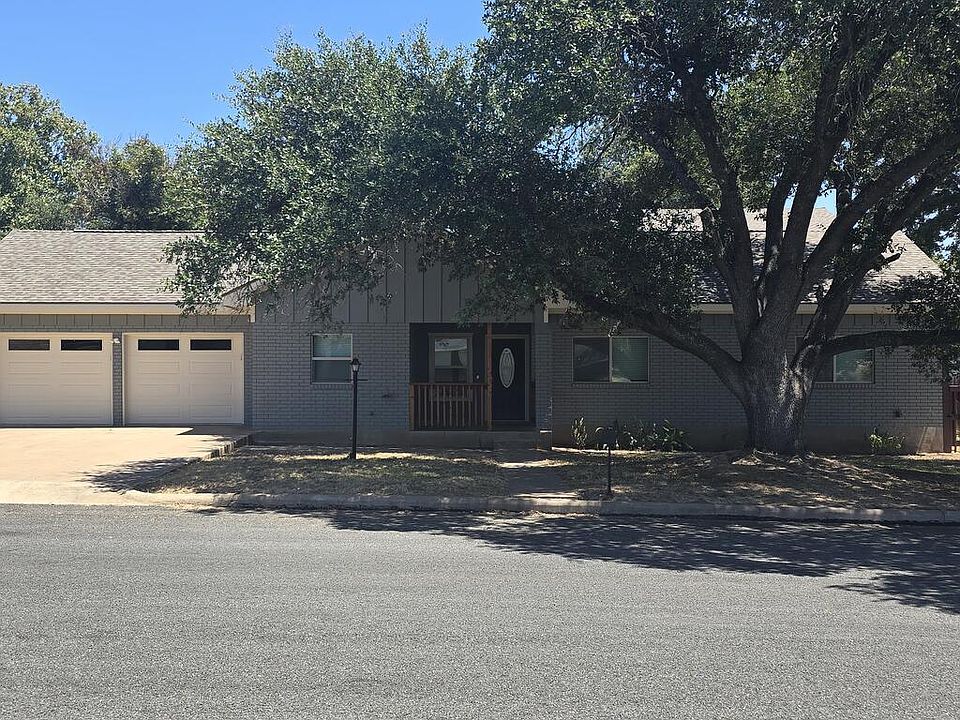 1st image of 204 Crestwood Dr