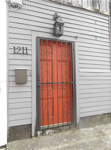 1st image of 1211 Dante St