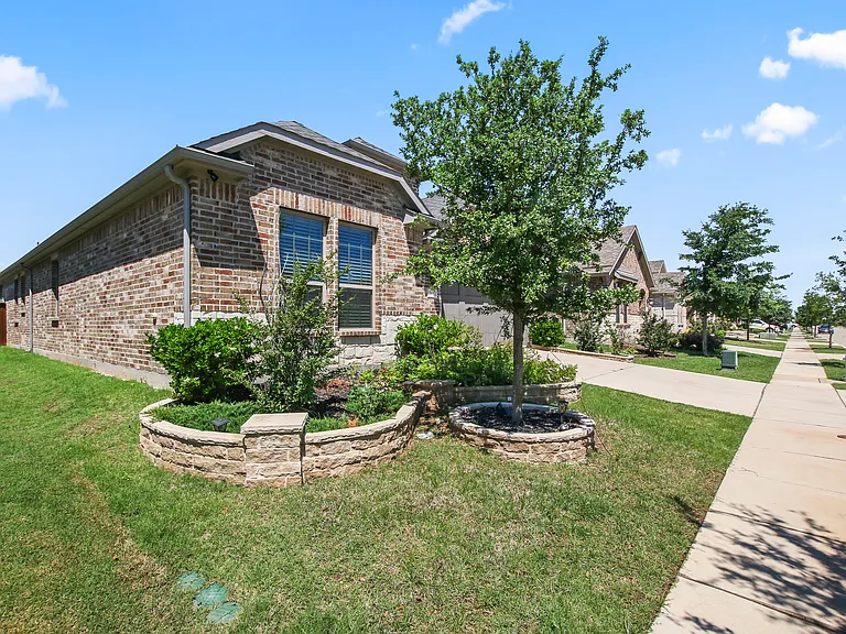 3121 Sunnyside Dr — Photo 26
