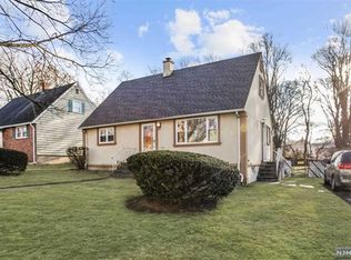 54 W Tryon Ave, Teaneck, NJ 07666