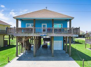 983 1/2 N Redfish St, Pt Bolivar, TX 77650
