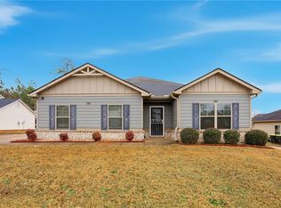 6968 New Dale Rd, Rex, GA 30273