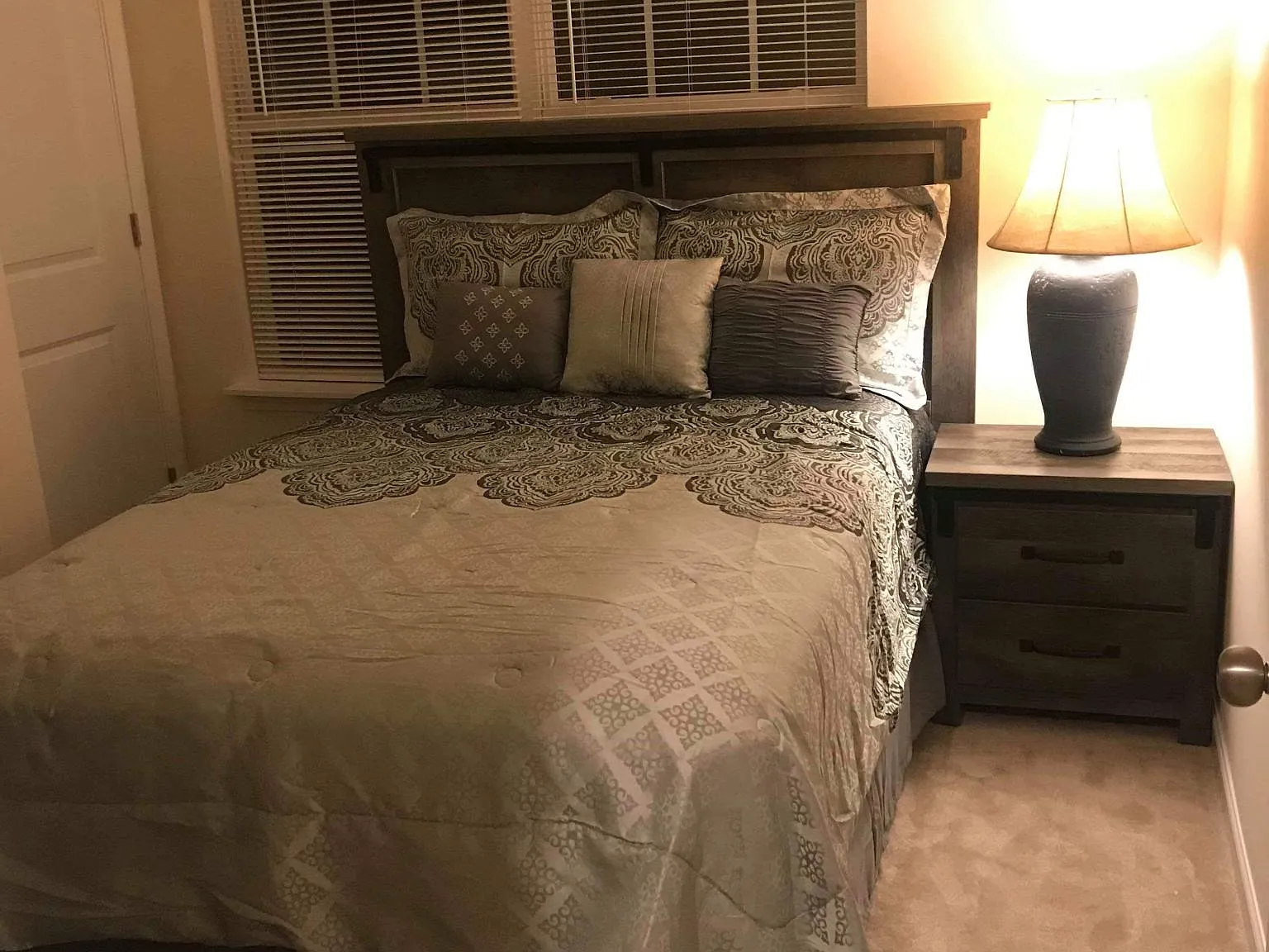 3 bed, 2.5 bath, 1525 sqft, $1,980 — Photo 1