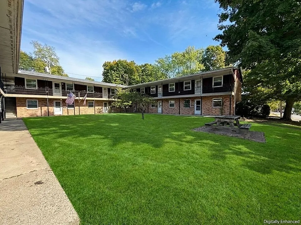 408 W Main St