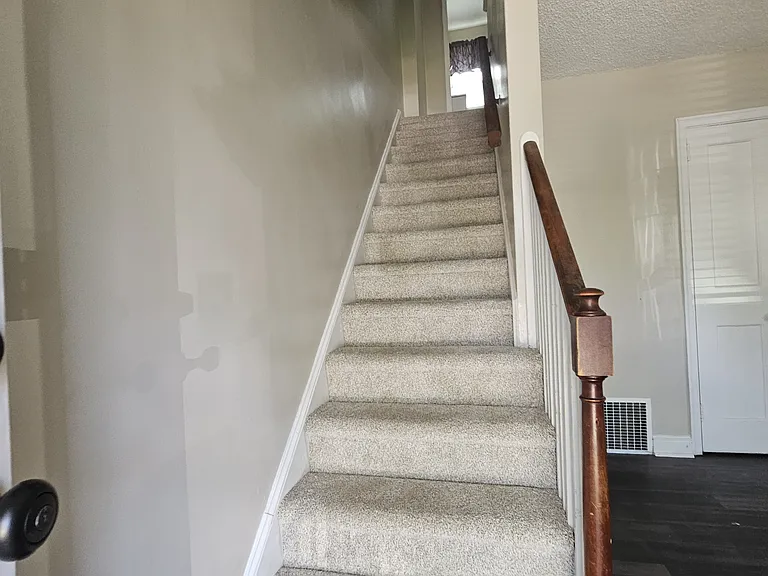 298 Diamond St — Photo 8