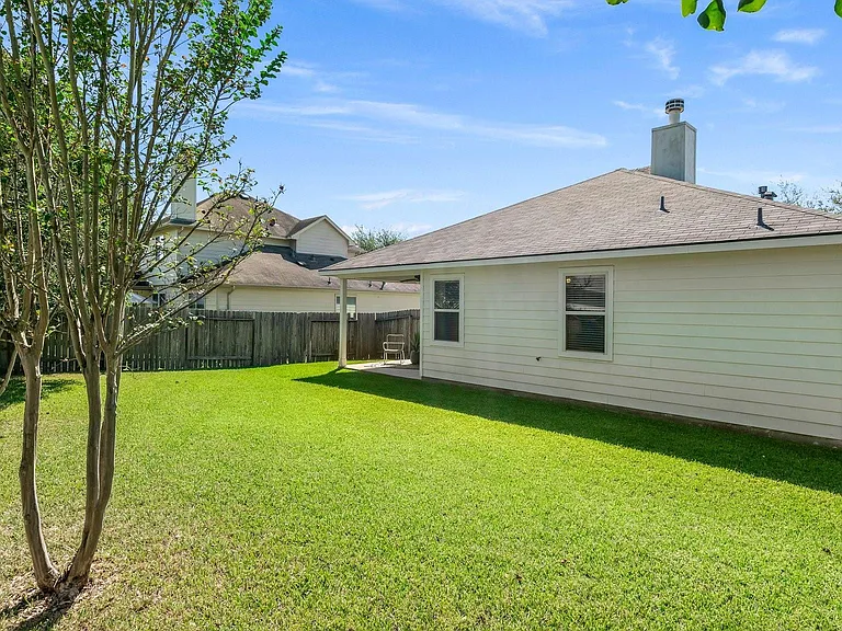 25315 Saddlebrook Ranch Dr — Photo 30