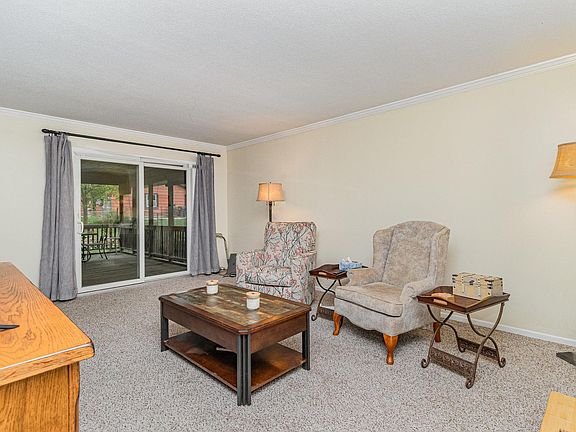 4th image of 2704 W 135th St