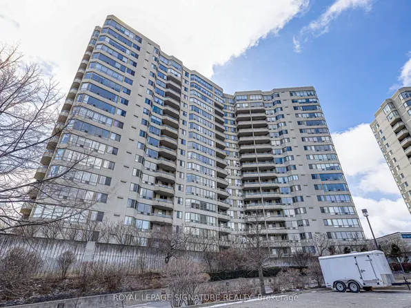 150 Alton Towers Cir #405, Toronto, ON M1V 4X7