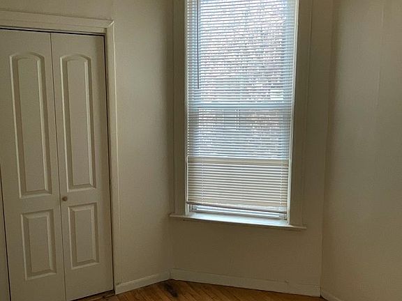 5th image of 7441 S Maryland Ave #2