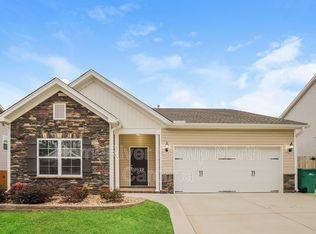 3129 York Place Dr, Walkertown, NC 27051