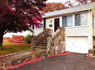 41 Hirsch Rd, Stamford, CT 06905