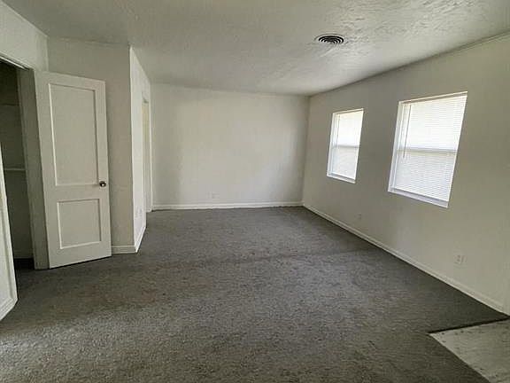 5th image of 2380 Primrose St