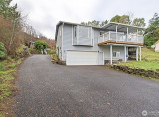 233 Lupine Dr, Sequim, WA 98382