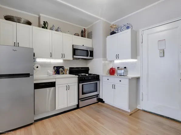 601 East 19th Street 6C image 3 of 9