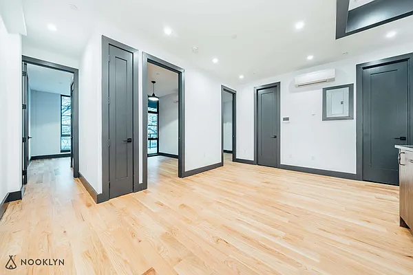 Rented by Nooklyn NYC LLC | media 22