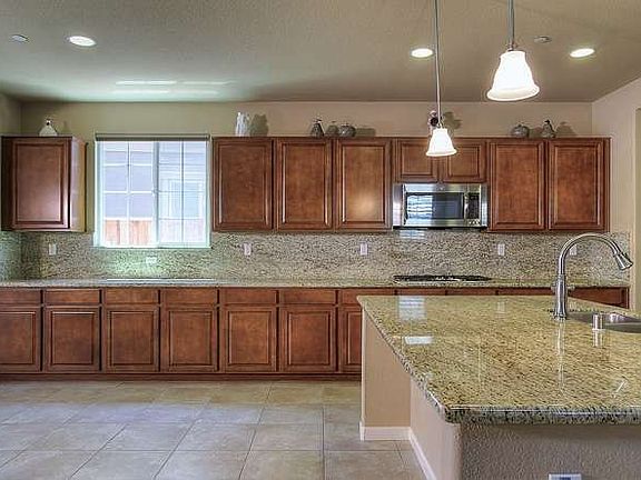 4th image of 688 N Oliveto Dr