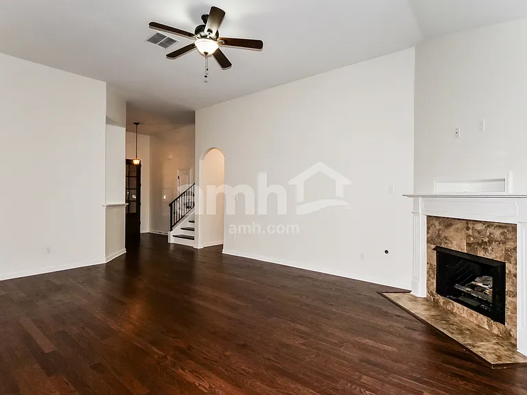 45 Donna Lyn Dr — Photo 6