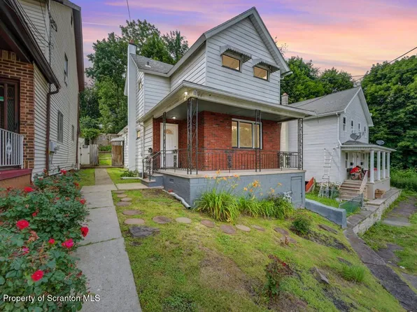 446 10th Ave, Scranton, PA 18504
