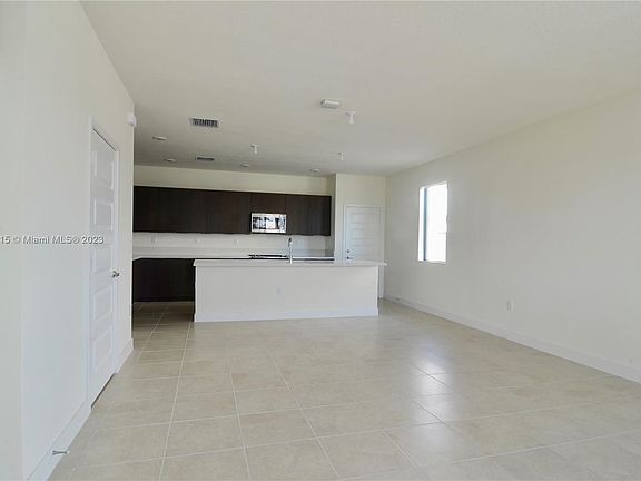 4th image of 8369 NW 49th St Unit 8369