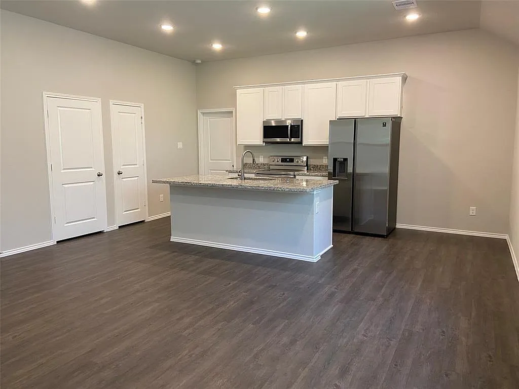 2 bed, 2.0 bath, 1250 sqft, $1,650 — Photo 2