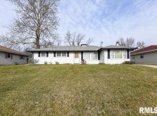 2103 W Cimarron Dr, Peoria, IL 61614