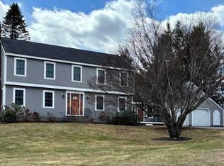 90 Tuttle Rd, Sterling, MA 01564