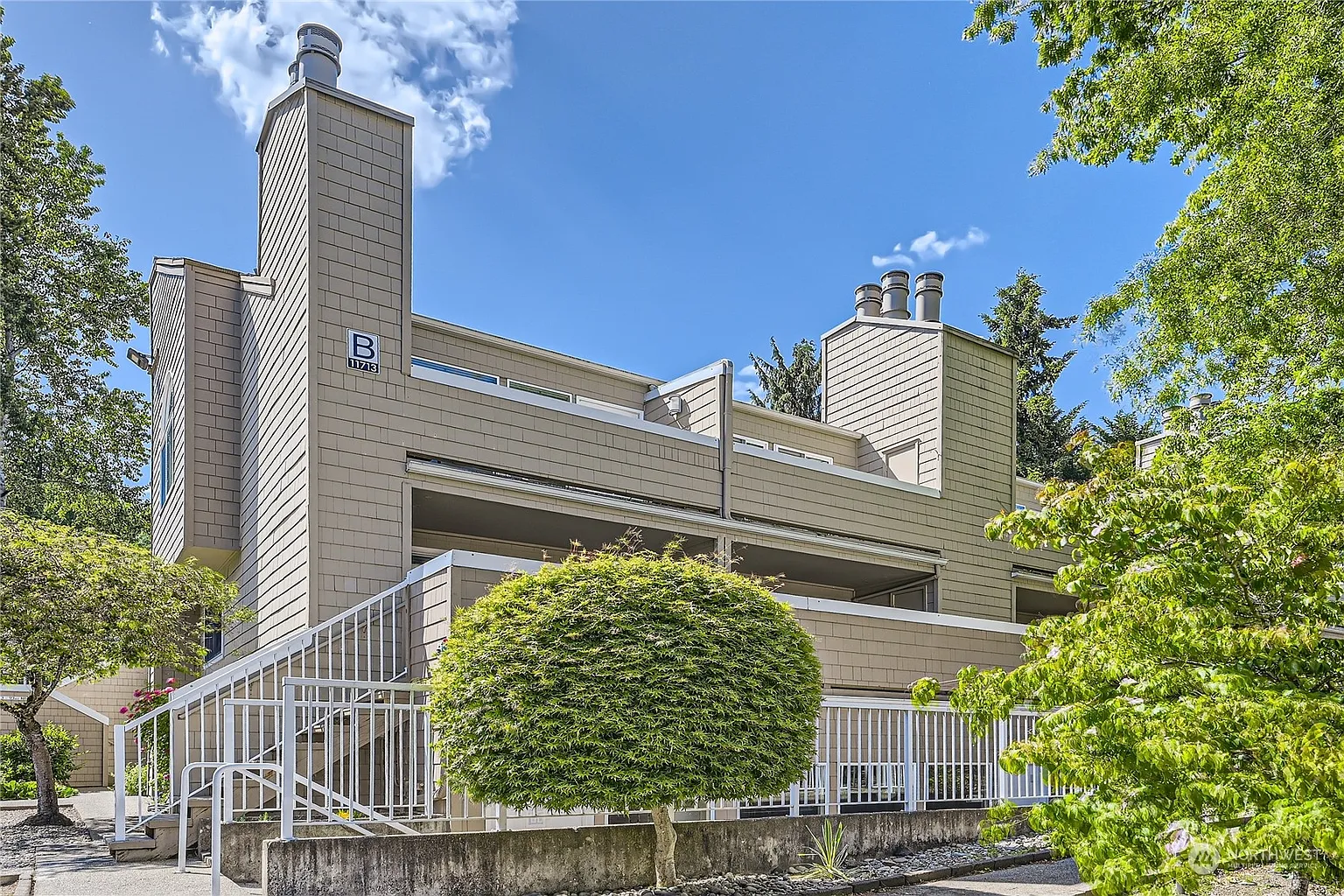 11713 93rd Avenue NE #B1 photo 1