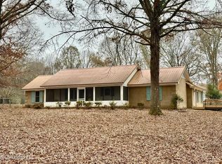 1488 Hugh Taylor Rd, Senatobia, MS 38668