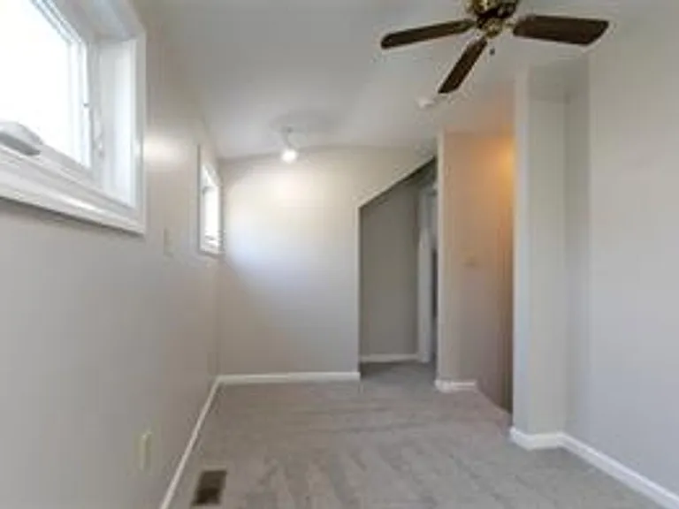 2911 Richard Pace S — Photo 9