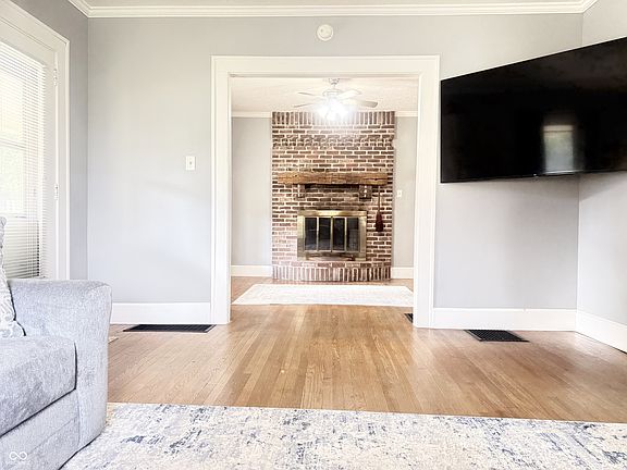 4th image of 9205 Yorktown St