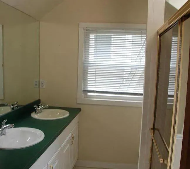 Upstairs full bath attached to bedroom 3