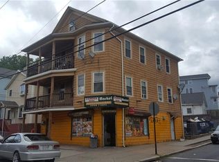 135 Camden Ave, Providence, RI 02908