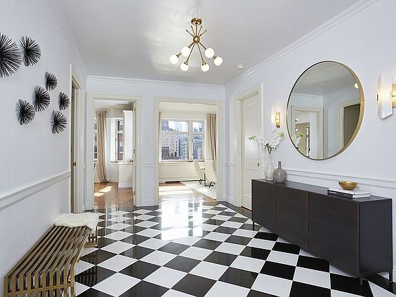 2nd image of 188 E 76th St #10AB