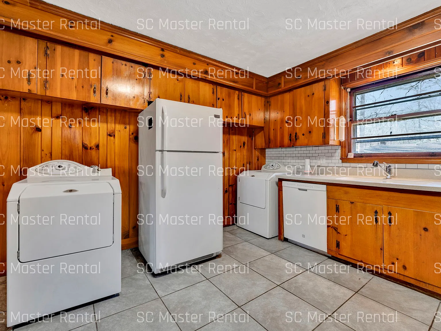 145 Saratoga Ave — Photo 4